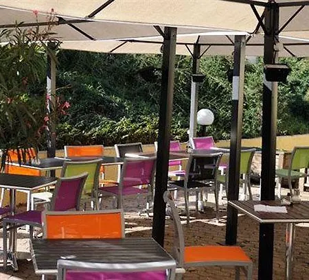 Hotell Le Collonges Fontaines-sur-Saone