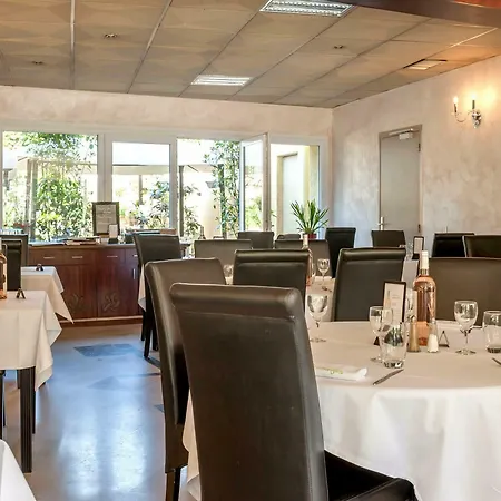 科隆知酒店 2* Fontaines-sur-Saone