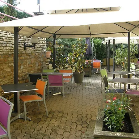 Le Collonges Hotel