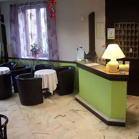 Hotel Le Collonges 2*