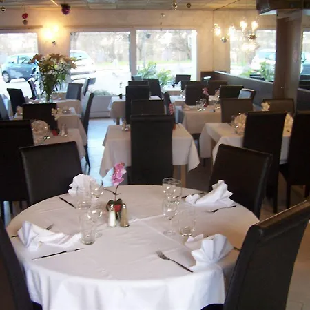 Le Collonges Hotel